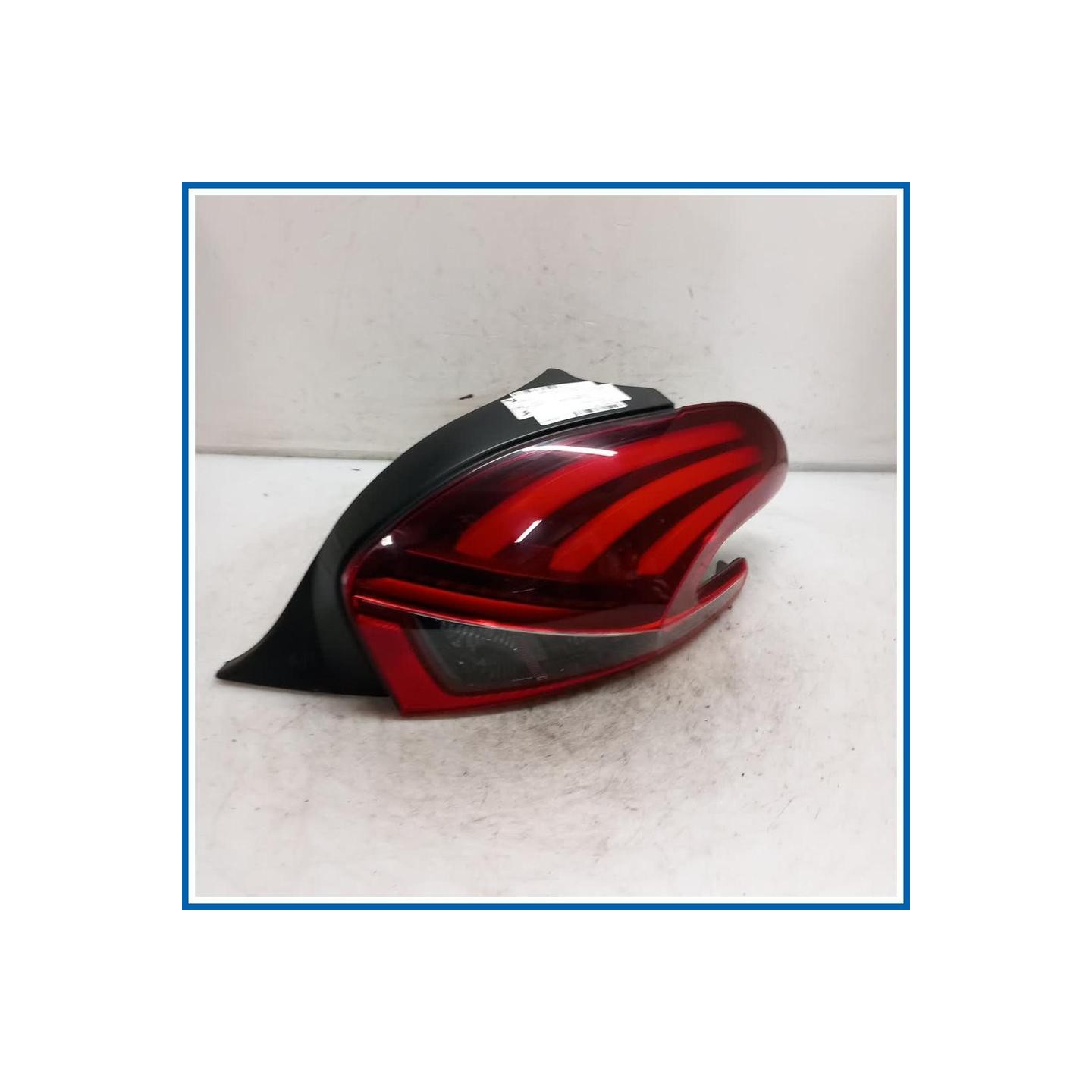 Fanale post. dx. PEUGEOT 208 I
