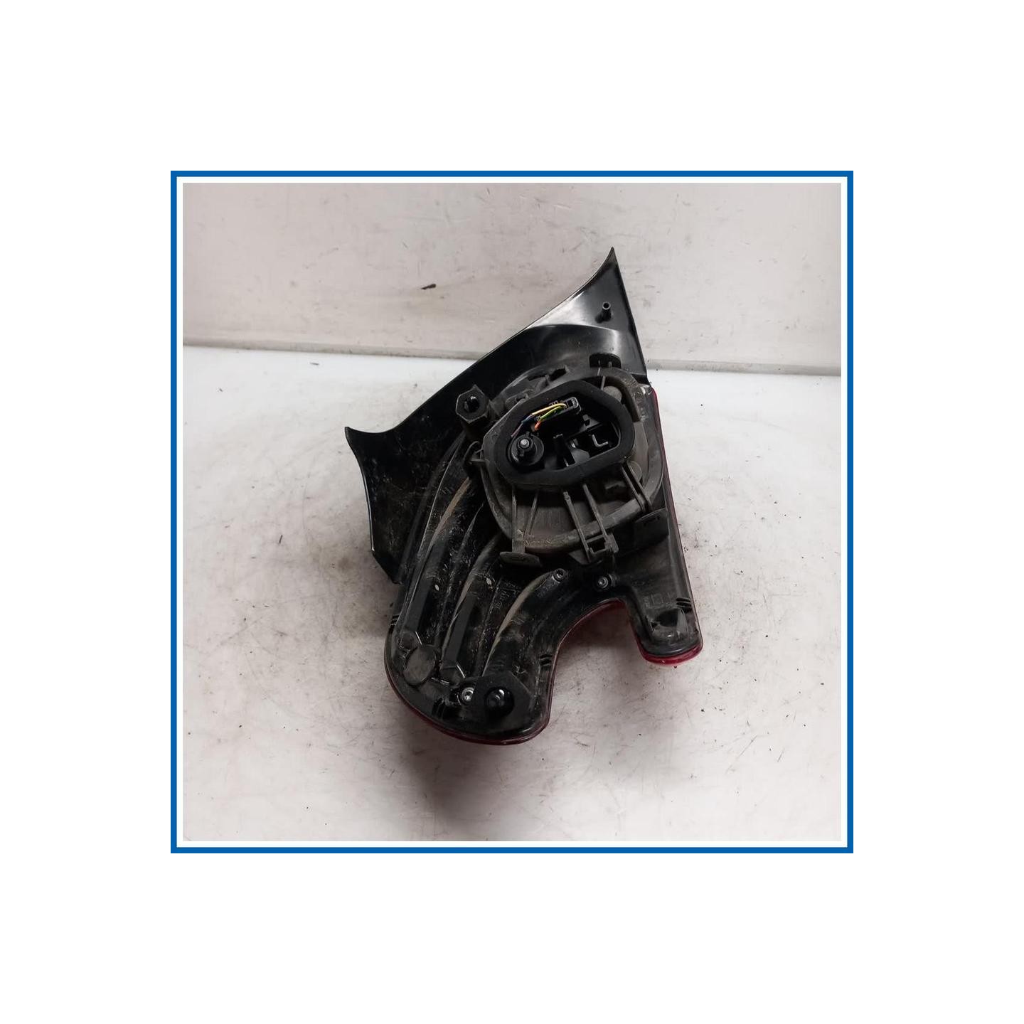Fanale post. dx. PEUGEOT 208 I