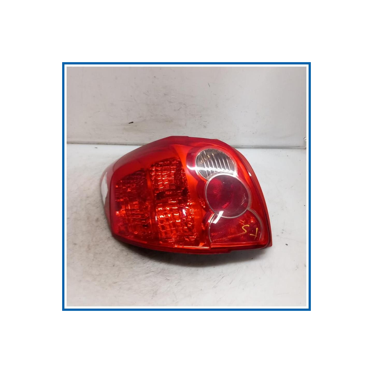 Fanale post. sx. TOYOTA Auris I