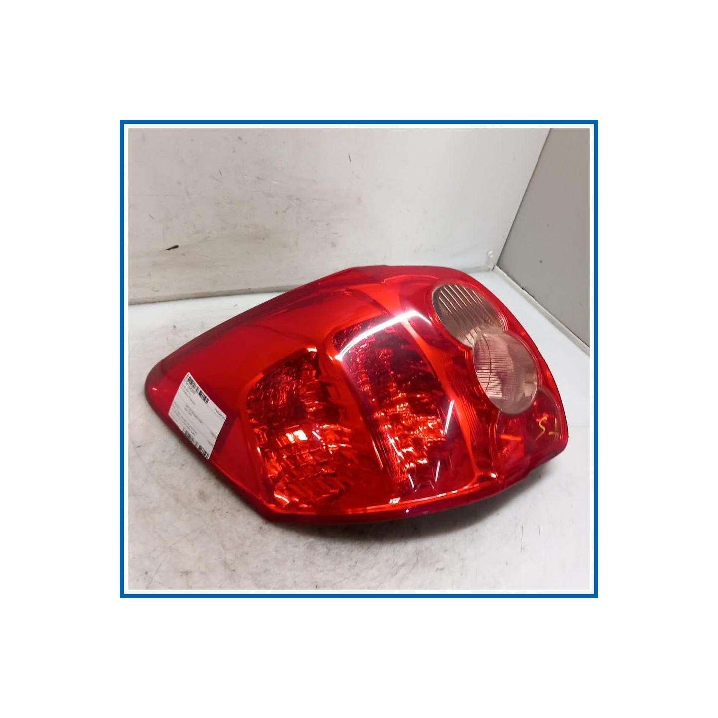 Fanale post. sx. TOYOTA Auris I