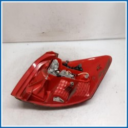 Fanale post. sx. TOYOTA Auris I