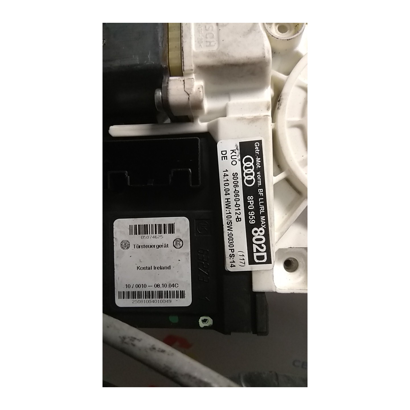 ALZACRISTALLO ELETTR. PORTA ANT. DX. 002 AUDI A3 (8P) (04/03-06/10) BKC 8P3837462C