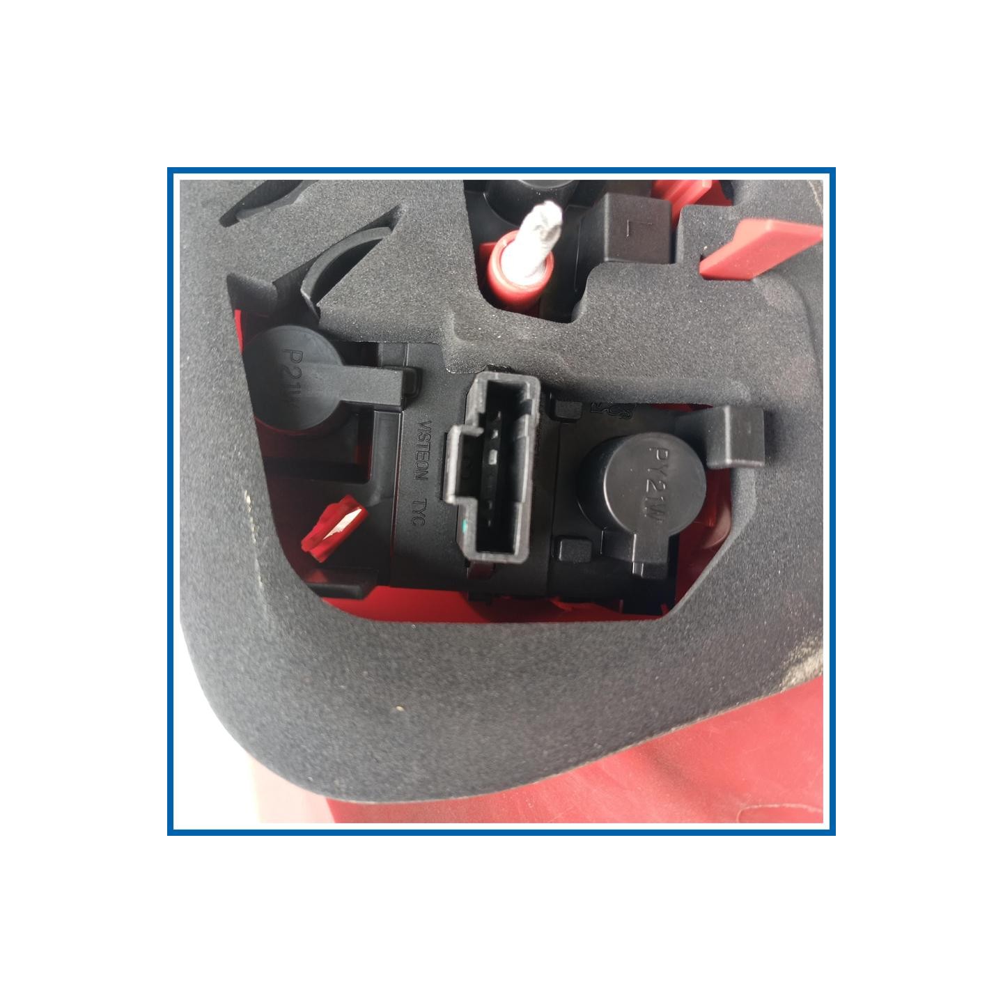 Fanale post. sx. PEUGEOT 206 Plus (02/09>)