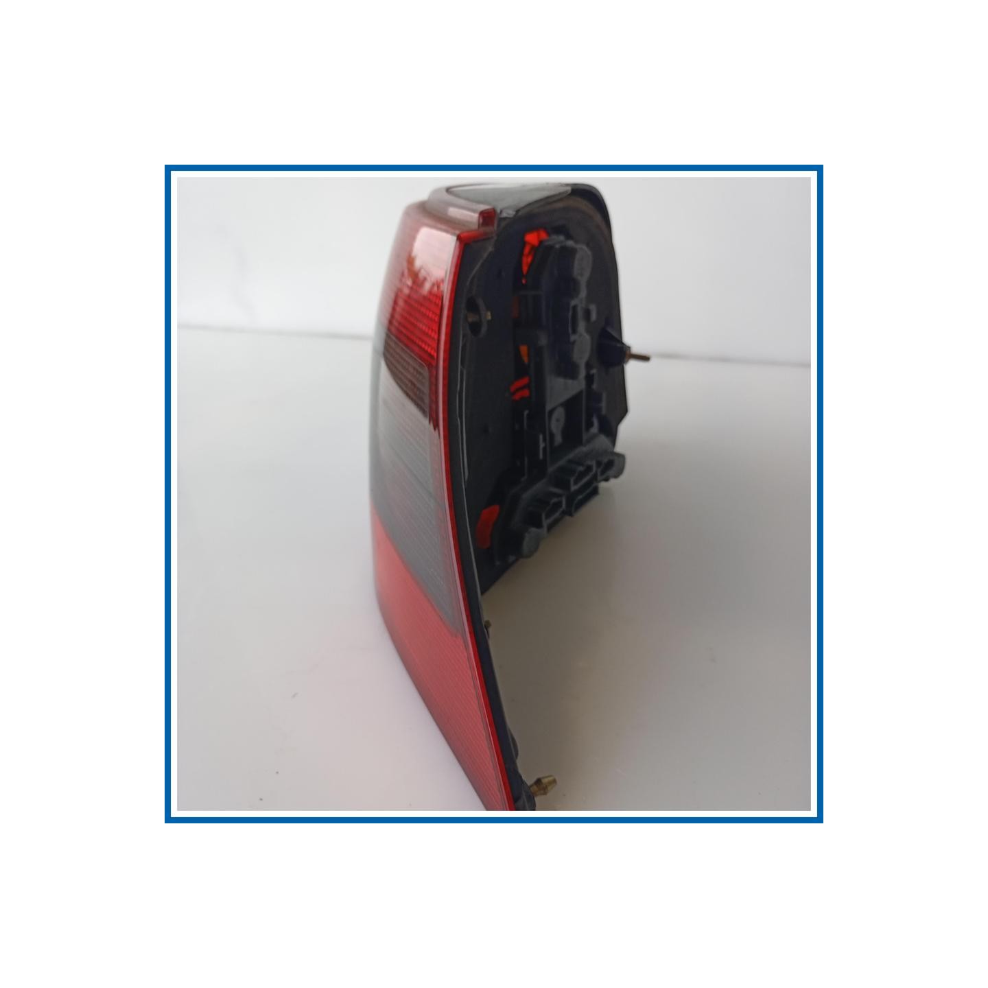 Fanale post. dx. VOLKSWAGEN GOLF (1J) (09/97>03/06