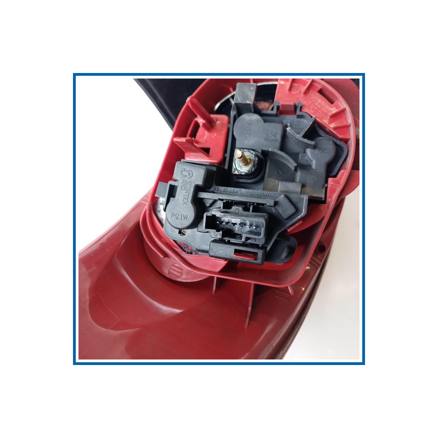 Fanale post. dx. PEUGEOT 206 (09/98>06/09