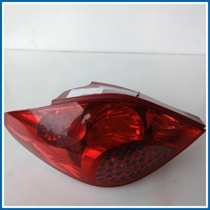 Fanale post. sx. PEUGEOT 207 (04/06>06/09