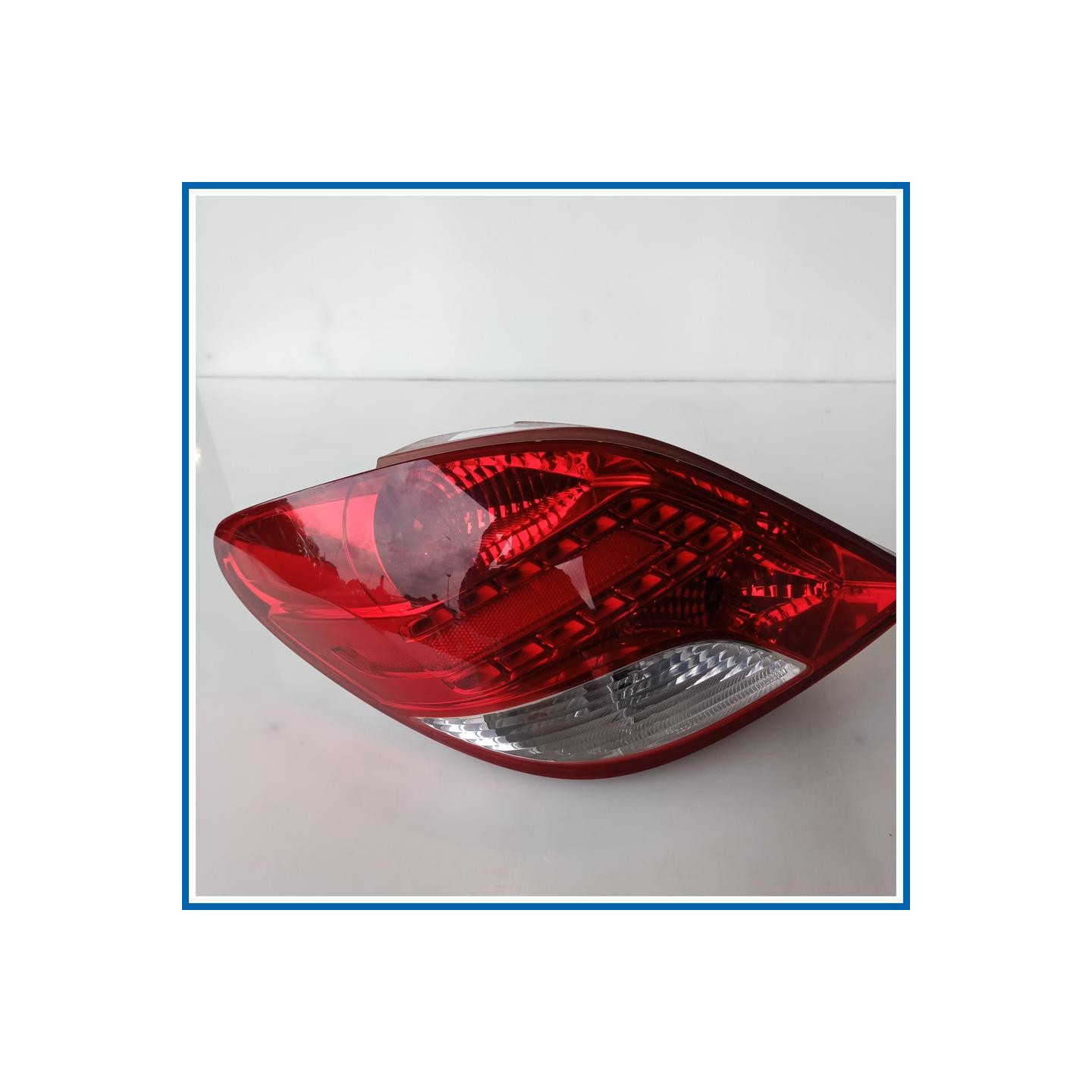 Fanale post. sx. PEUGEOT 207