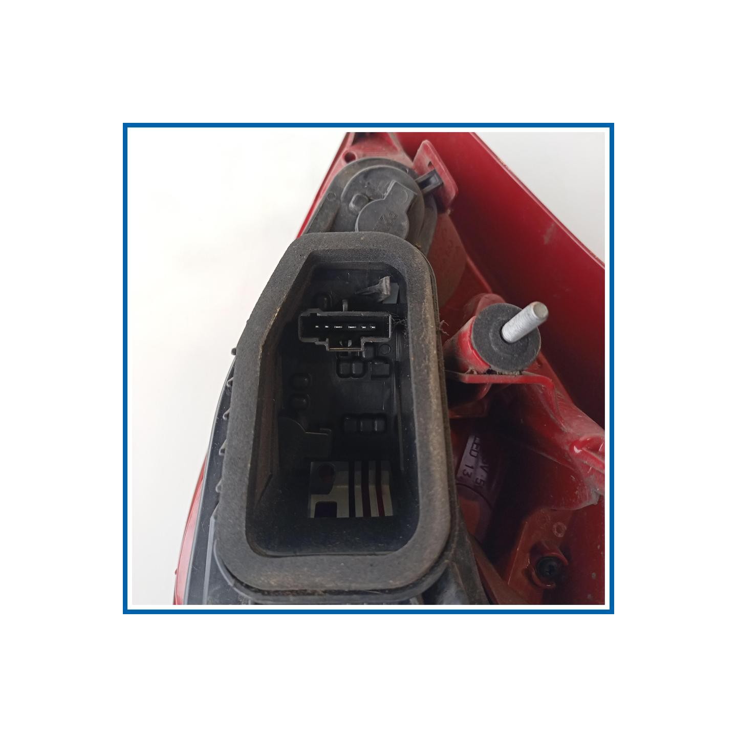 Fanale post. sx. PEUGEOT 207