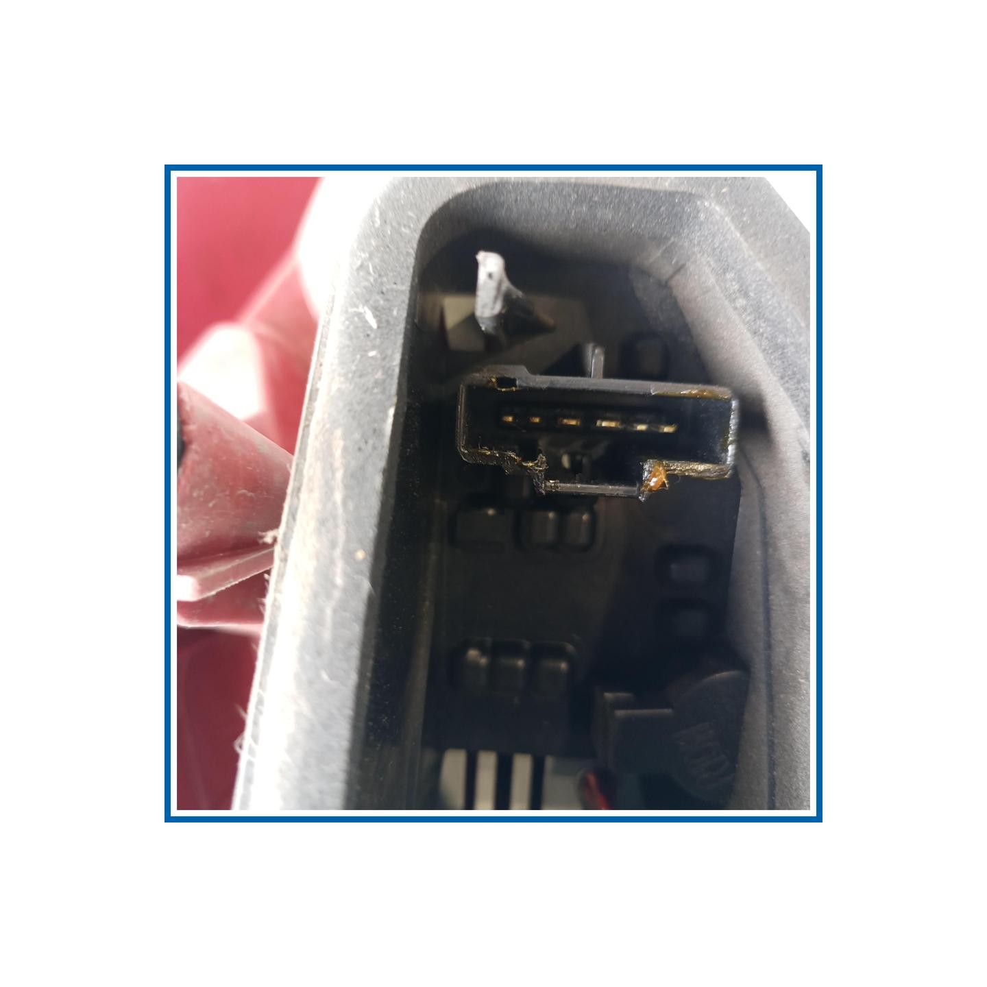 Fanale post. dx. PEUGEOT 207 (06/09>)