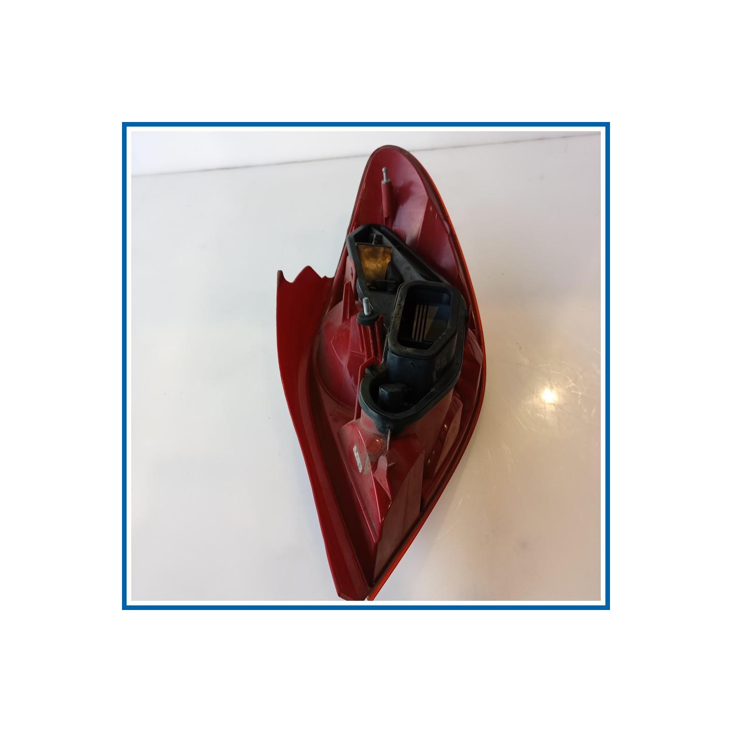 Fanale post. sx. PEUGEOT 207
