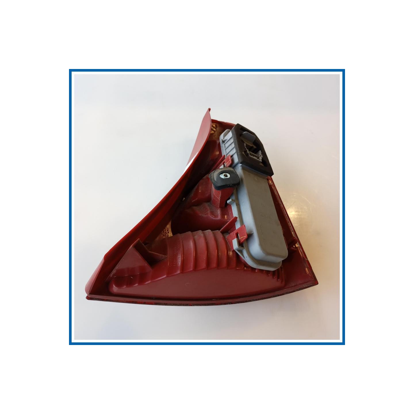 Fanale post. sx. RENAULT CLIO 2a Serie (05/01>11/10