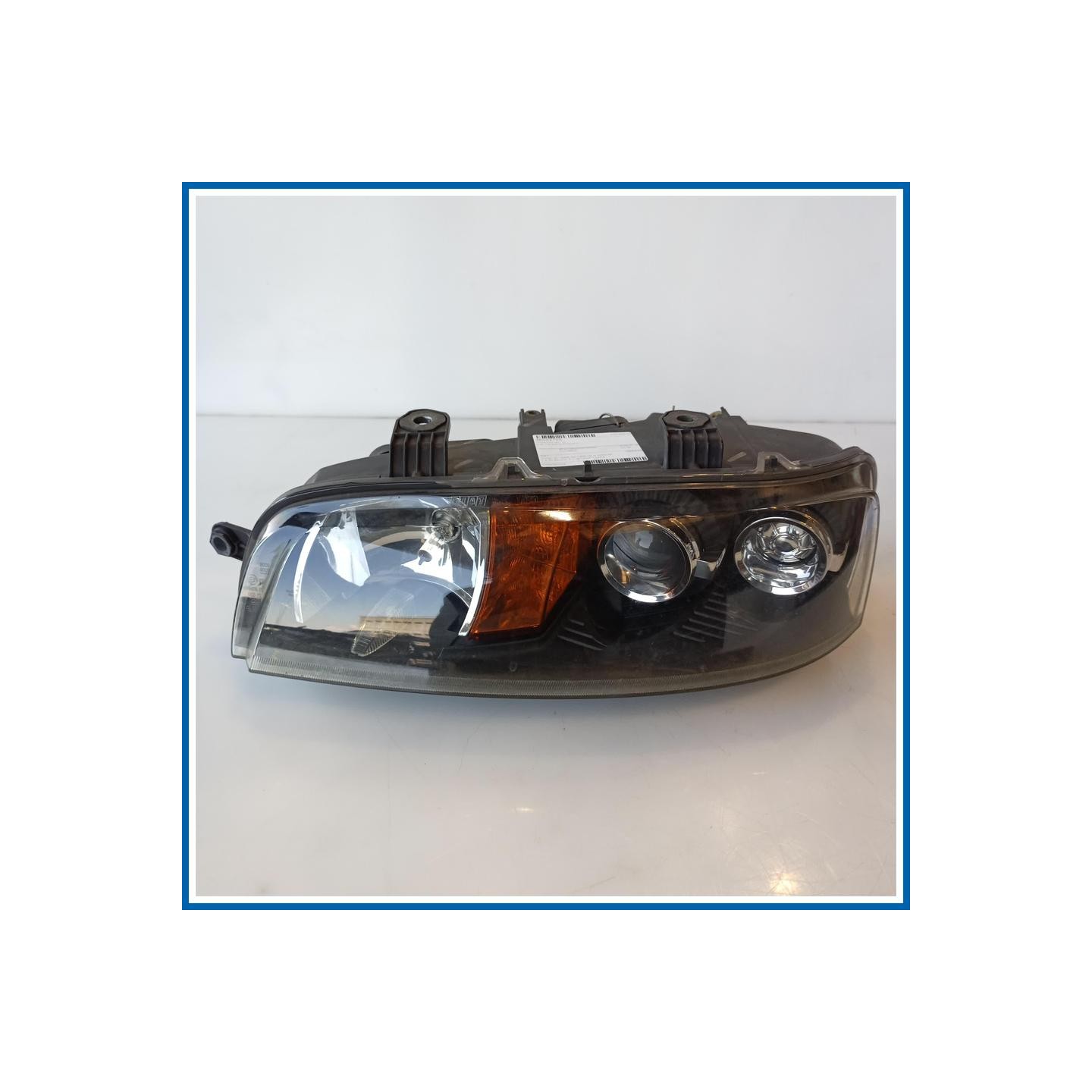 Proiettore ant. sx. FIAT Punto II