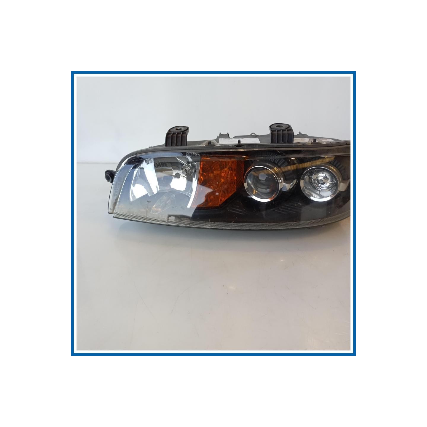 Proiettore ant. sx. FIAT Punto II