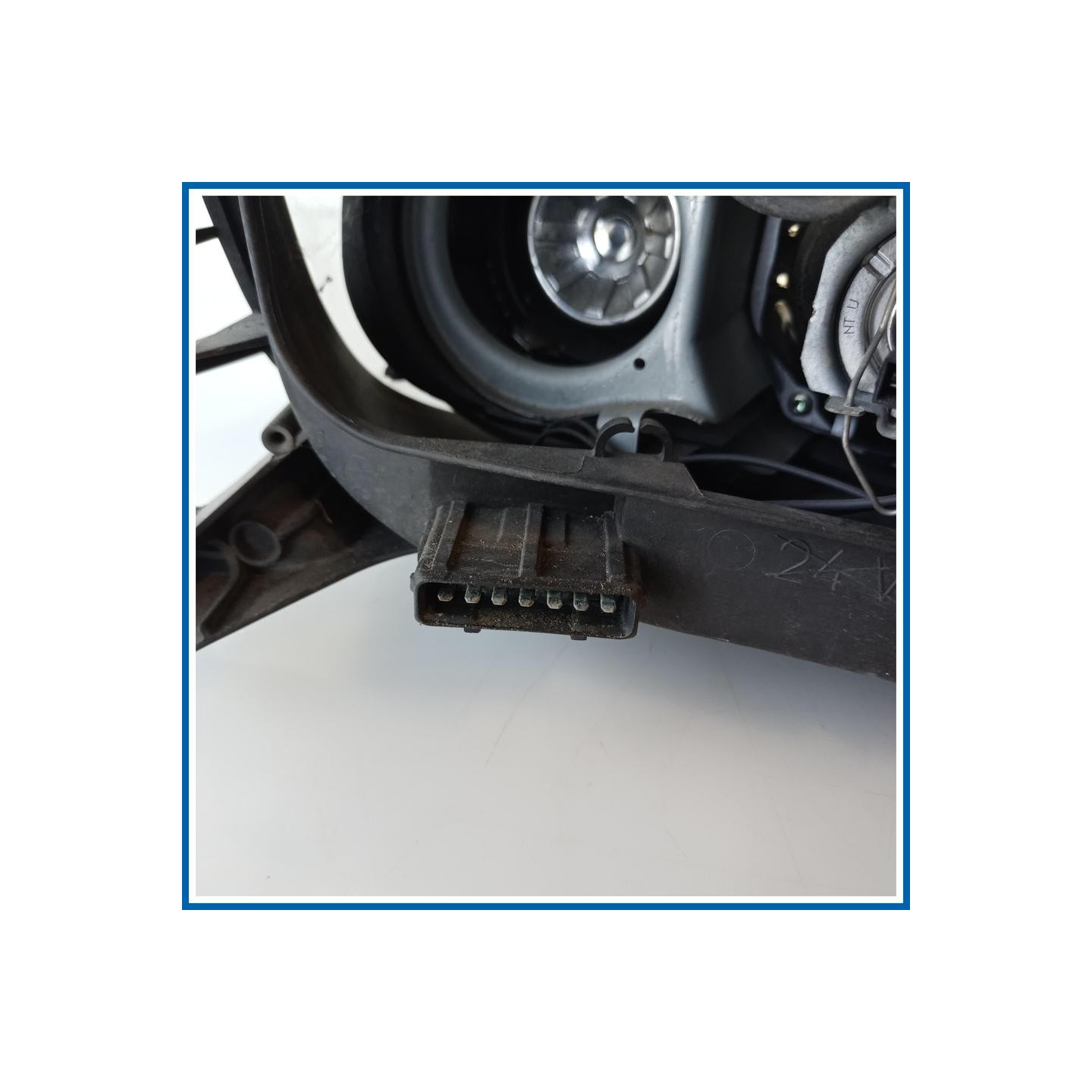 Proiettore ant. sx. FIAT Punto II