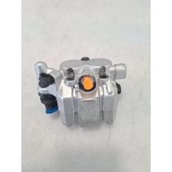 Pinza freno anteriore completo Suzuki AN Burgman 400 (E3) AN Burgman 400 Destro