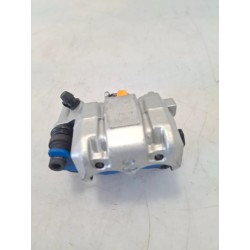 Pinza freno anteriore completo Suzuki AN Burgman 400 (E3) AN Burgman 400 Destro