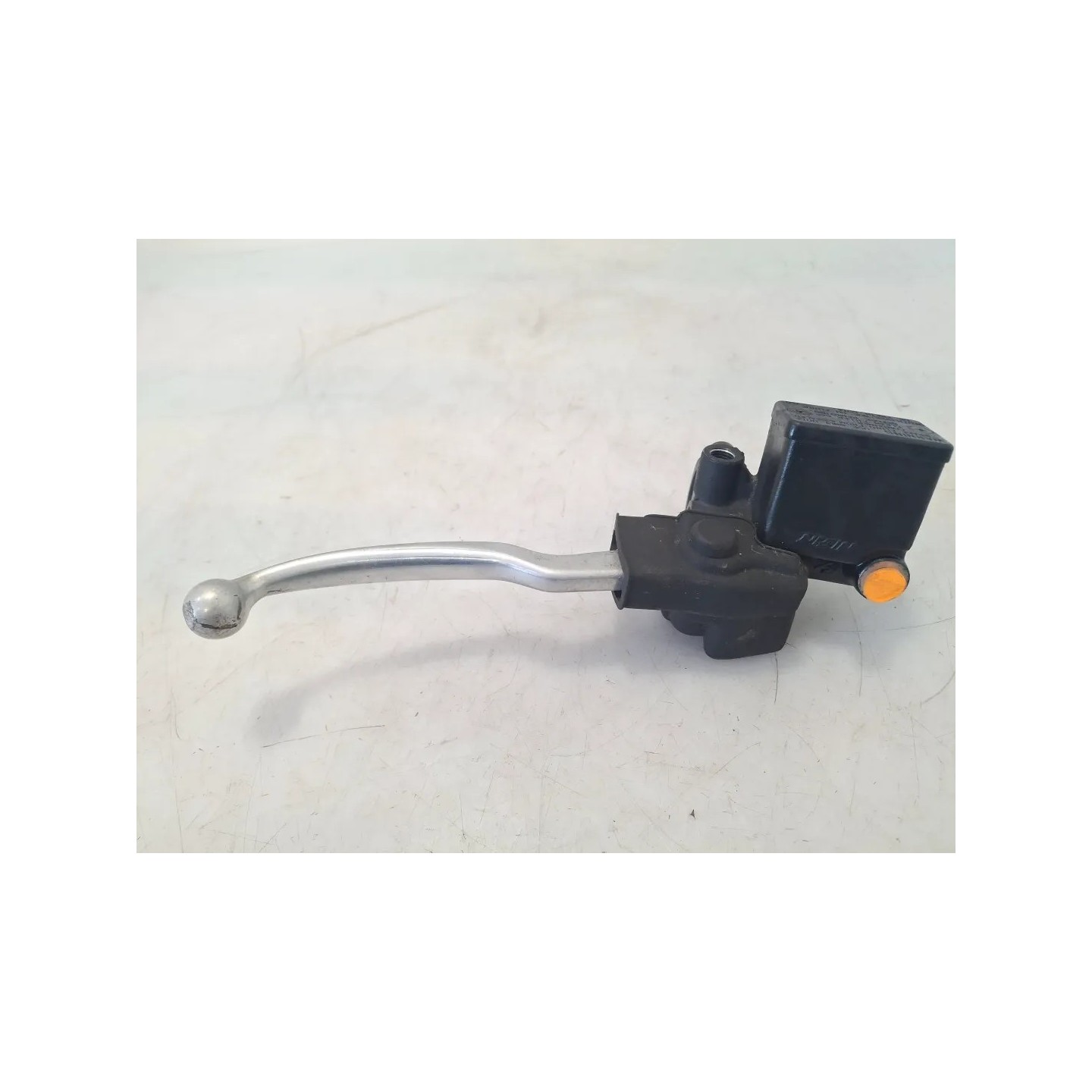 Pompa con serbatoio liquido freni anteriore Suzuki AN Burgman 400 (E3) AN Burgman 400 