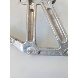 Supporto pedana appoggiapiede posteriore Yamaha FZS 600 FZS 600 Fazer Destro