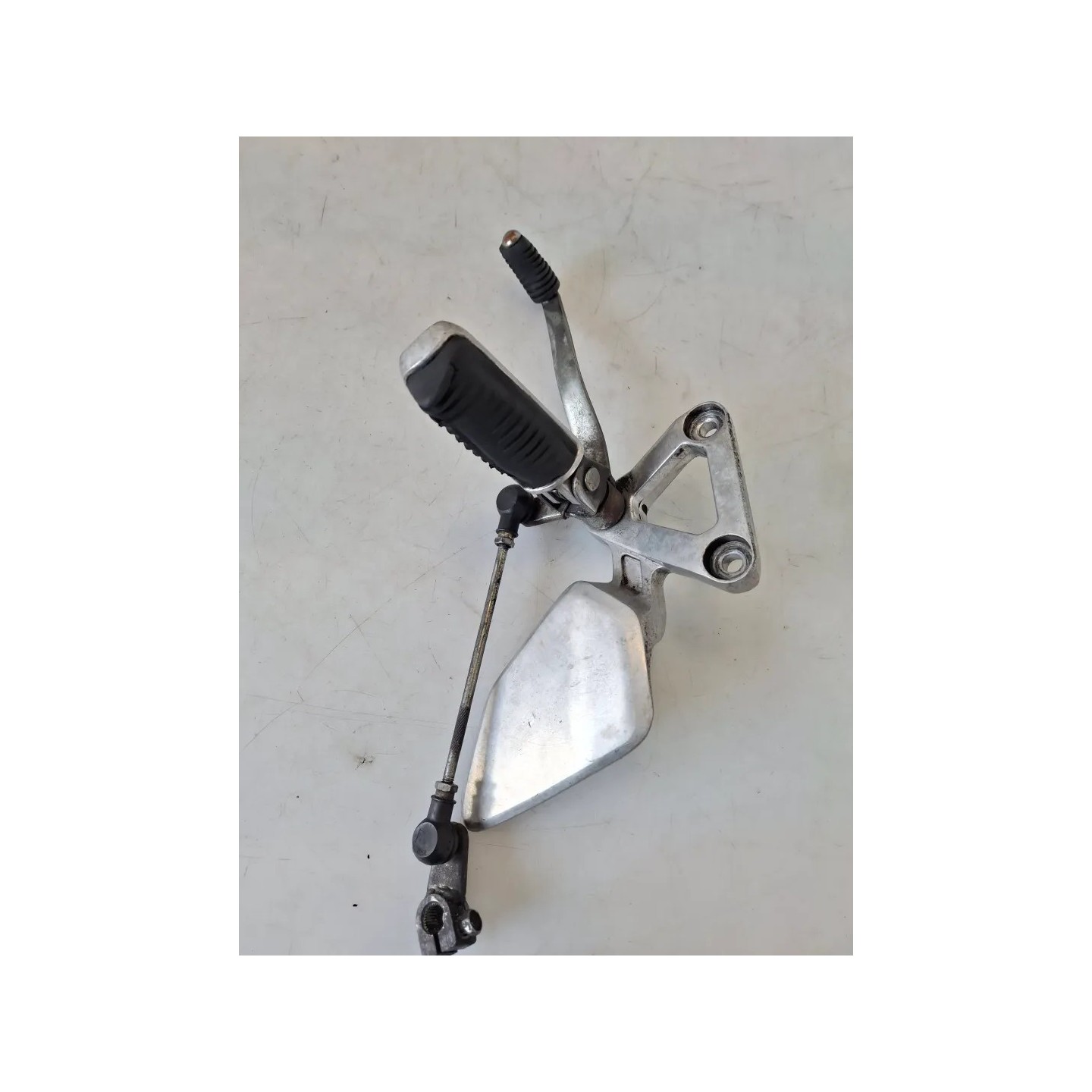 Supporto pedana appoggiapiede anteriore Yamaha FZS 600 FZS 600 Fazer Sinistro