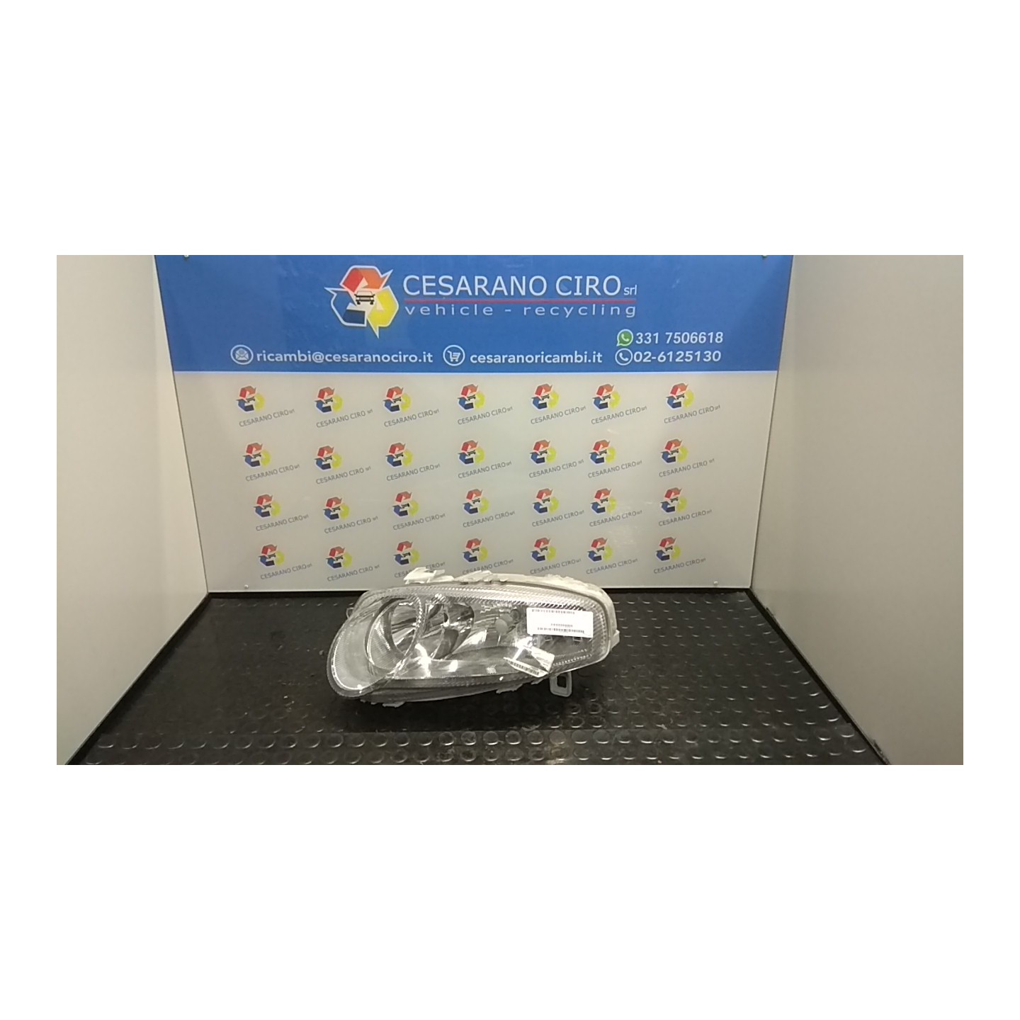 PROIETTORE SX. 106 ALFA ROMEO 147 (W8) (08/00-01/06) AR37203 46826196