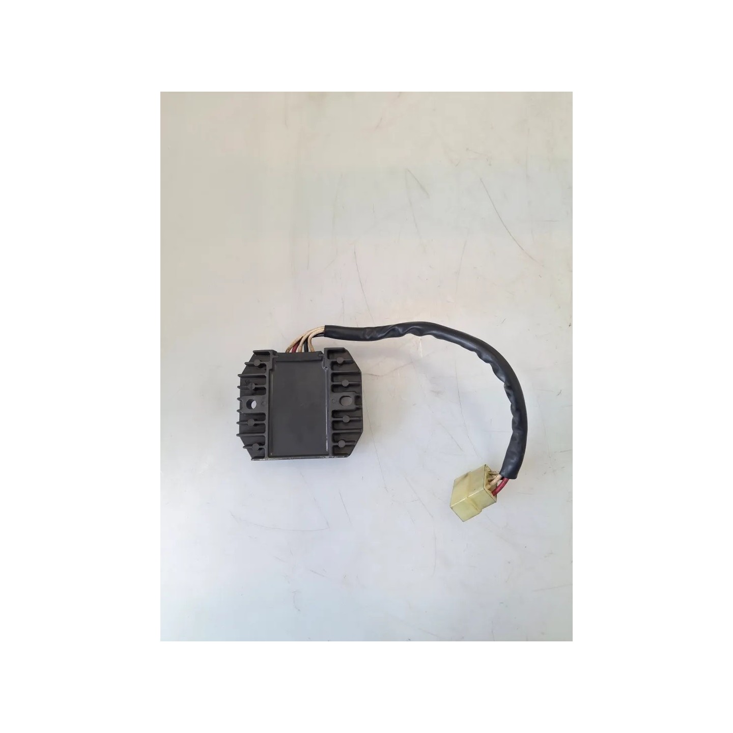 Regolatore tensione Yamaha FZS 600 FZS 600 Fazer 