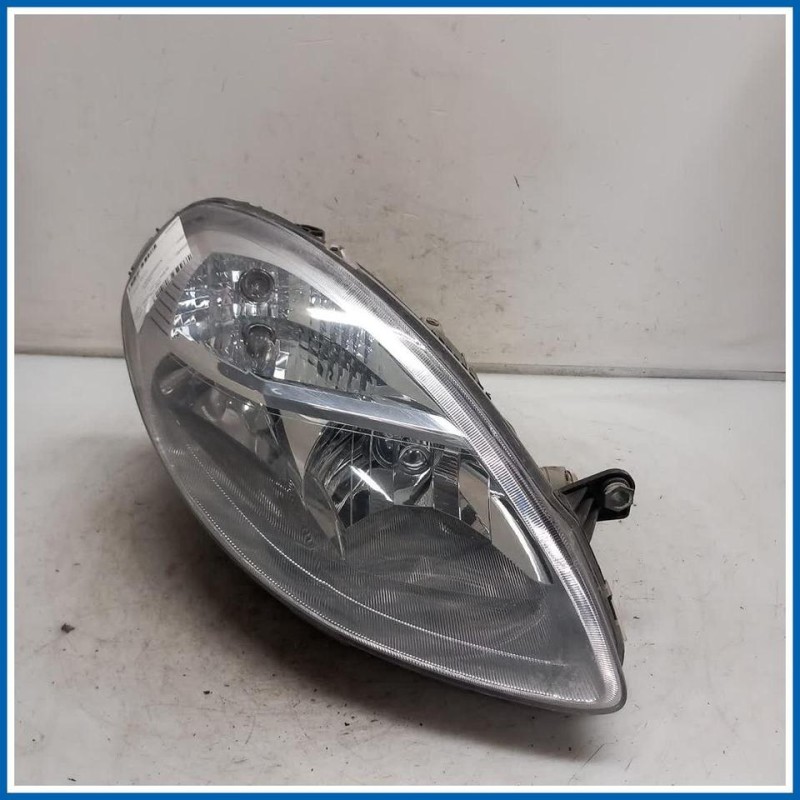 Proiettore ant. dx. LANCIA Ypsilon I