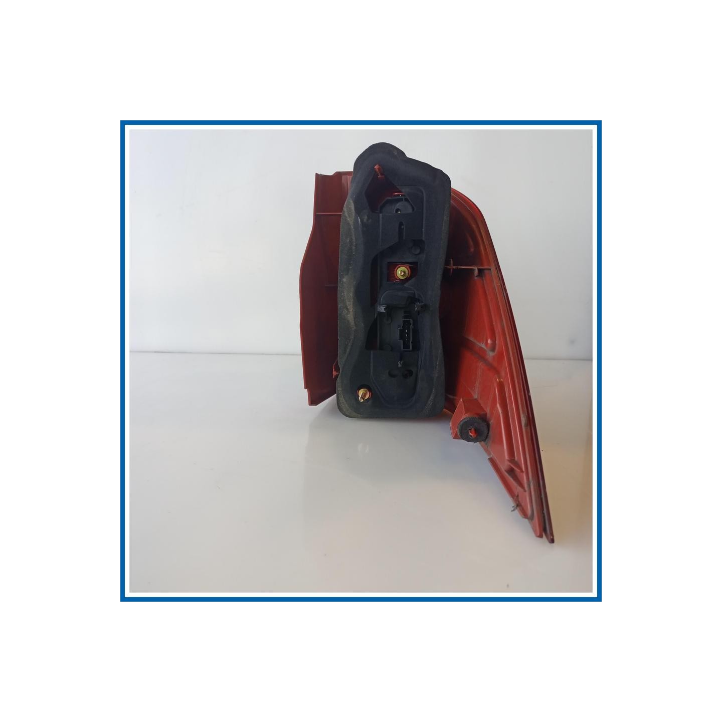 Fanale post. sx. PEUGEOT 1007