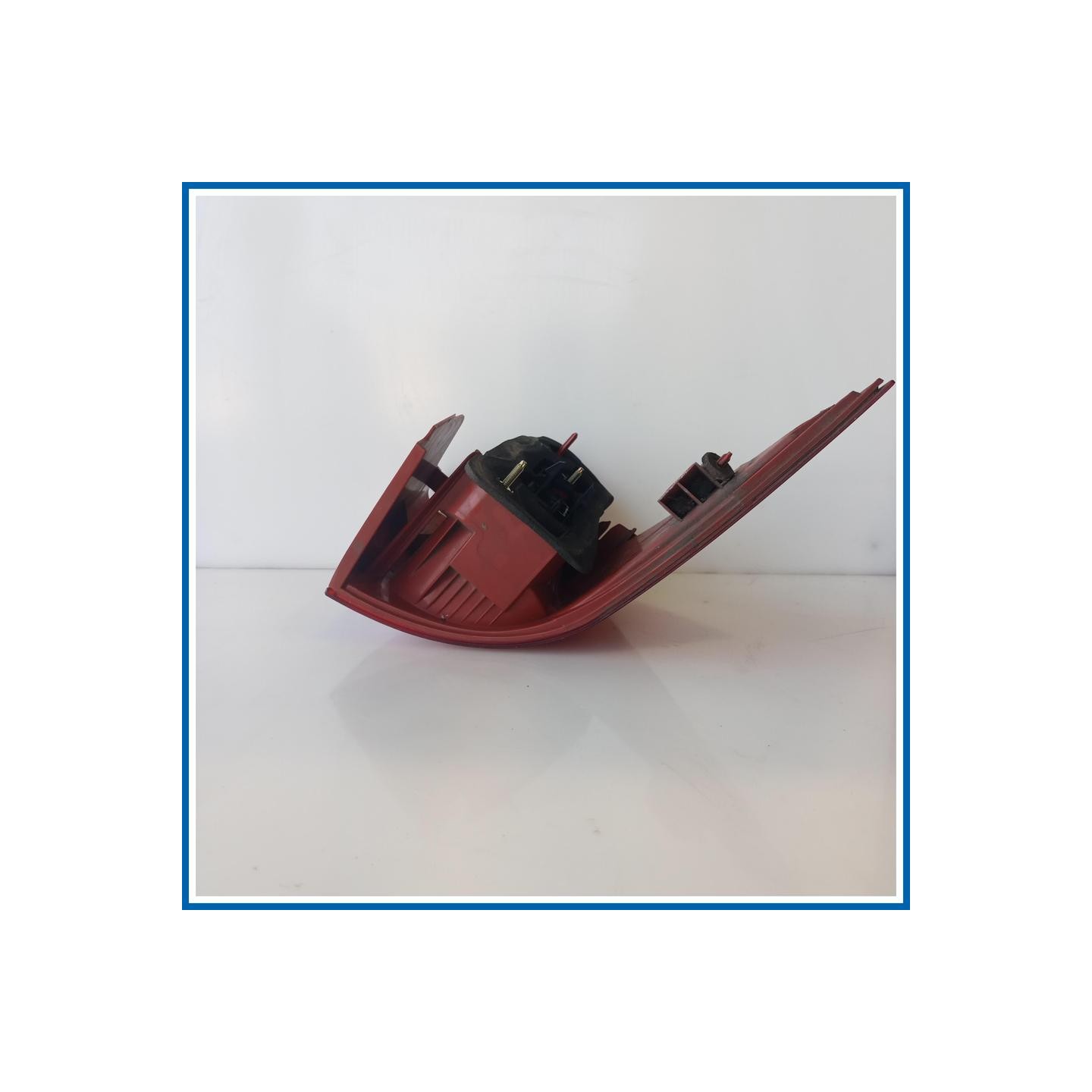 Fanale post. sx. PEUGEOT 1007