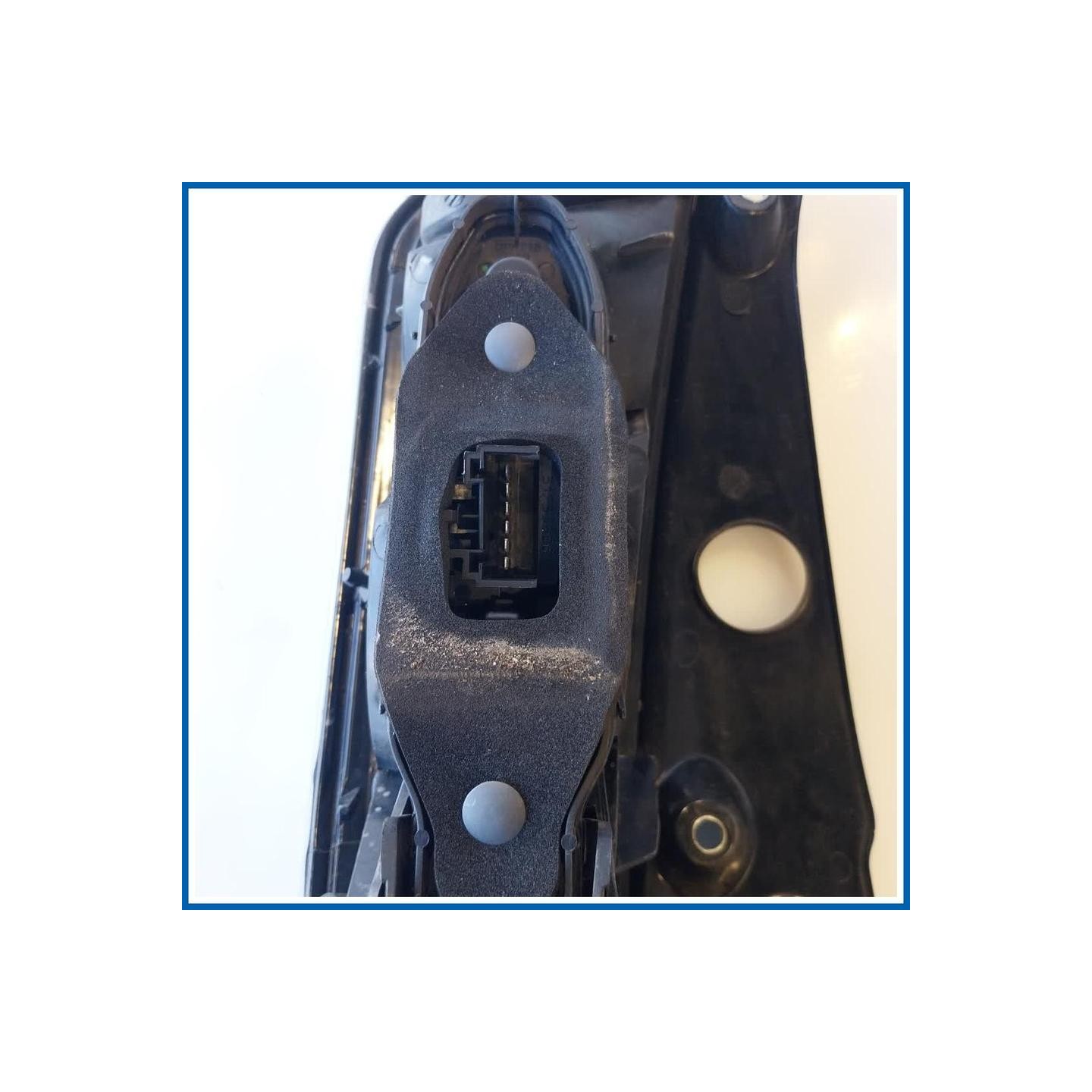 Fanale post. sx. LANCIA YPSILON (TI) (12/08>06/13