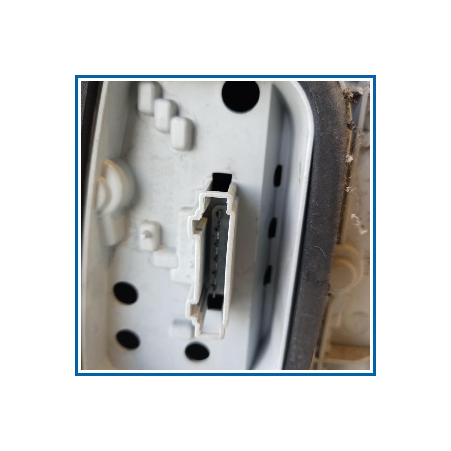 Fanale post. dx. VOLKSWAGEN POLO (9N) (10/01>03/05