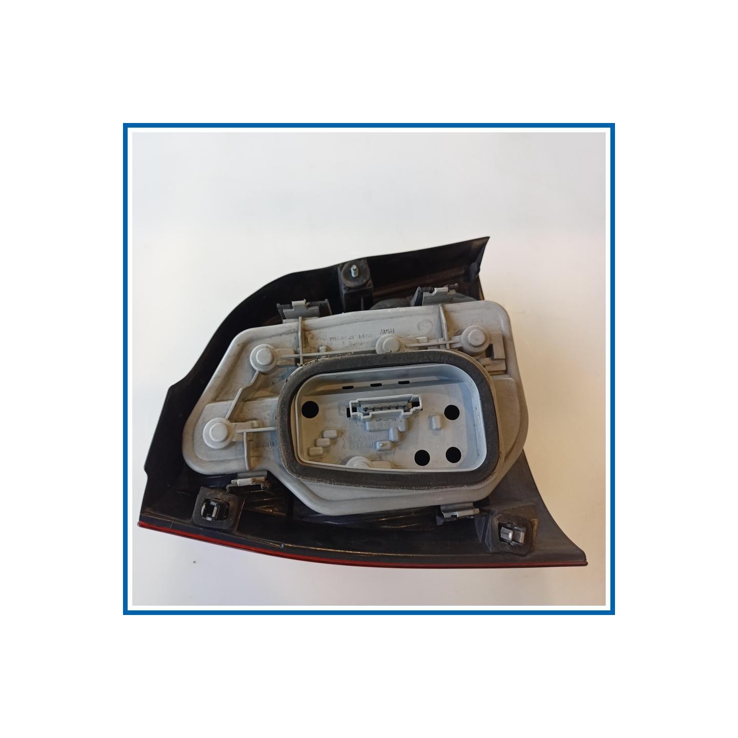 Fanale post. dx. VOLKSWAGEN POLO (9N) (10/01>03/05