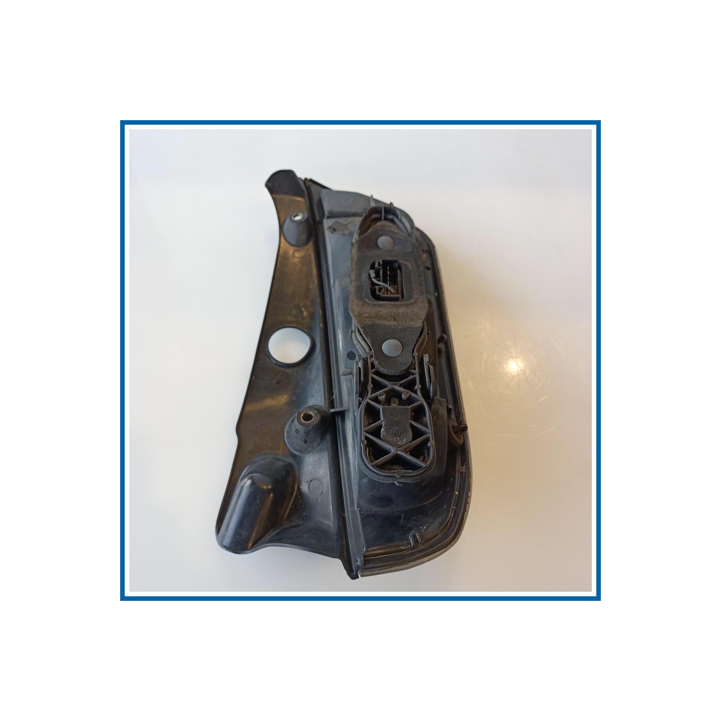Fanale post. sx. LANCIA YPSILON (TE) (06/03>09/06