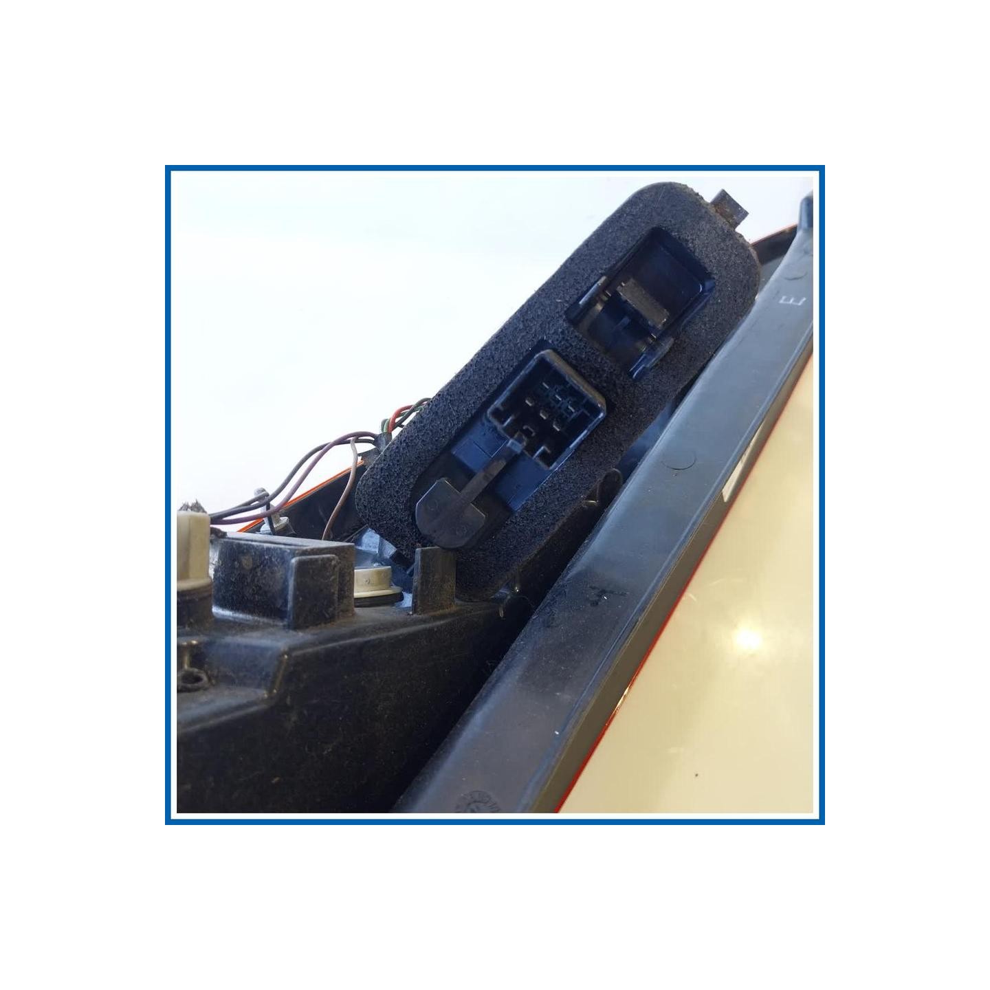 Fanale post. dx. FORD Fiesta V
