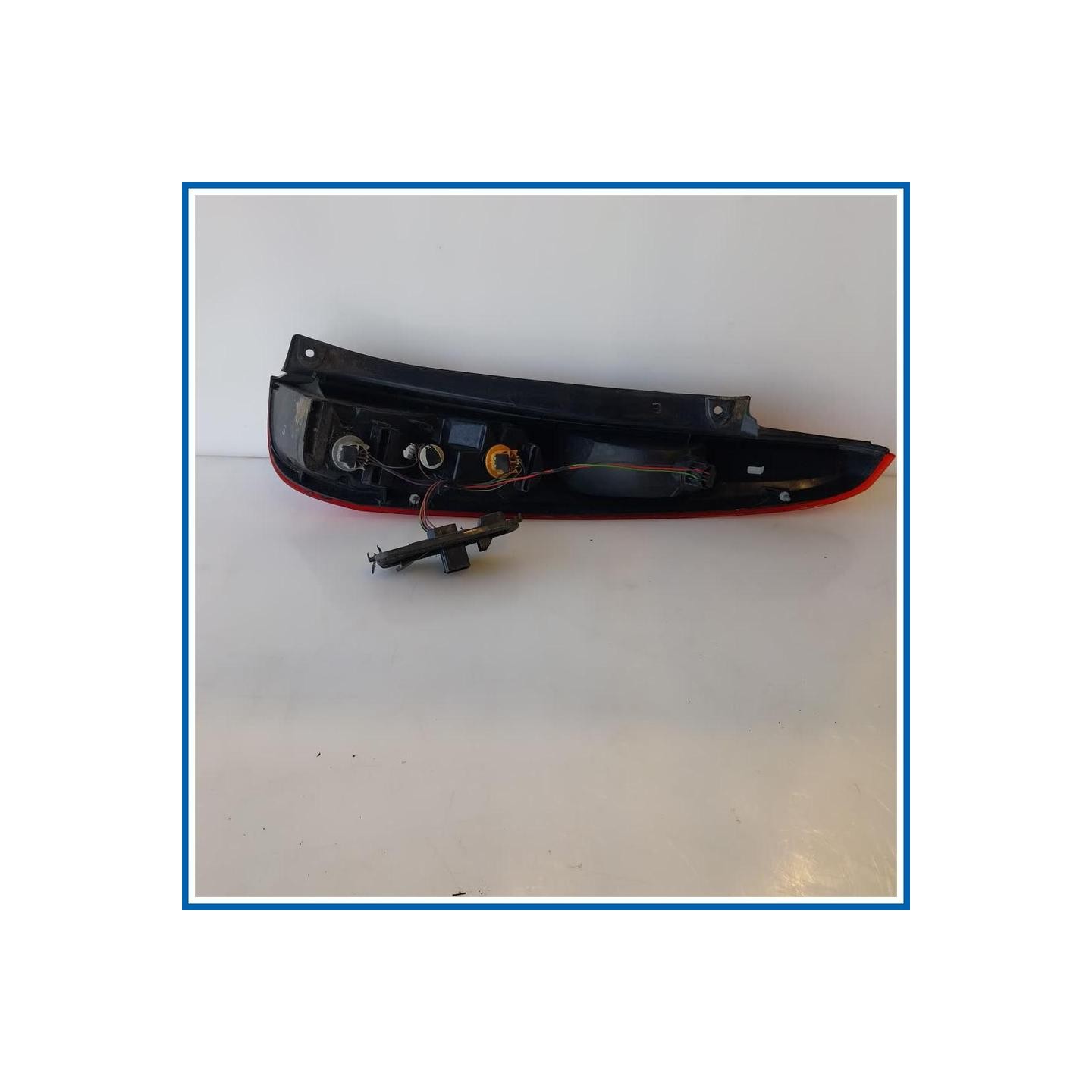 Fanale post. sx. FORD Fiesta V