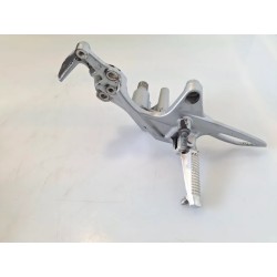 Supporto pedana appoggiapiede anteriore Bmw F 800 R (217) (E3) (09-15) F 800 R Sinistro