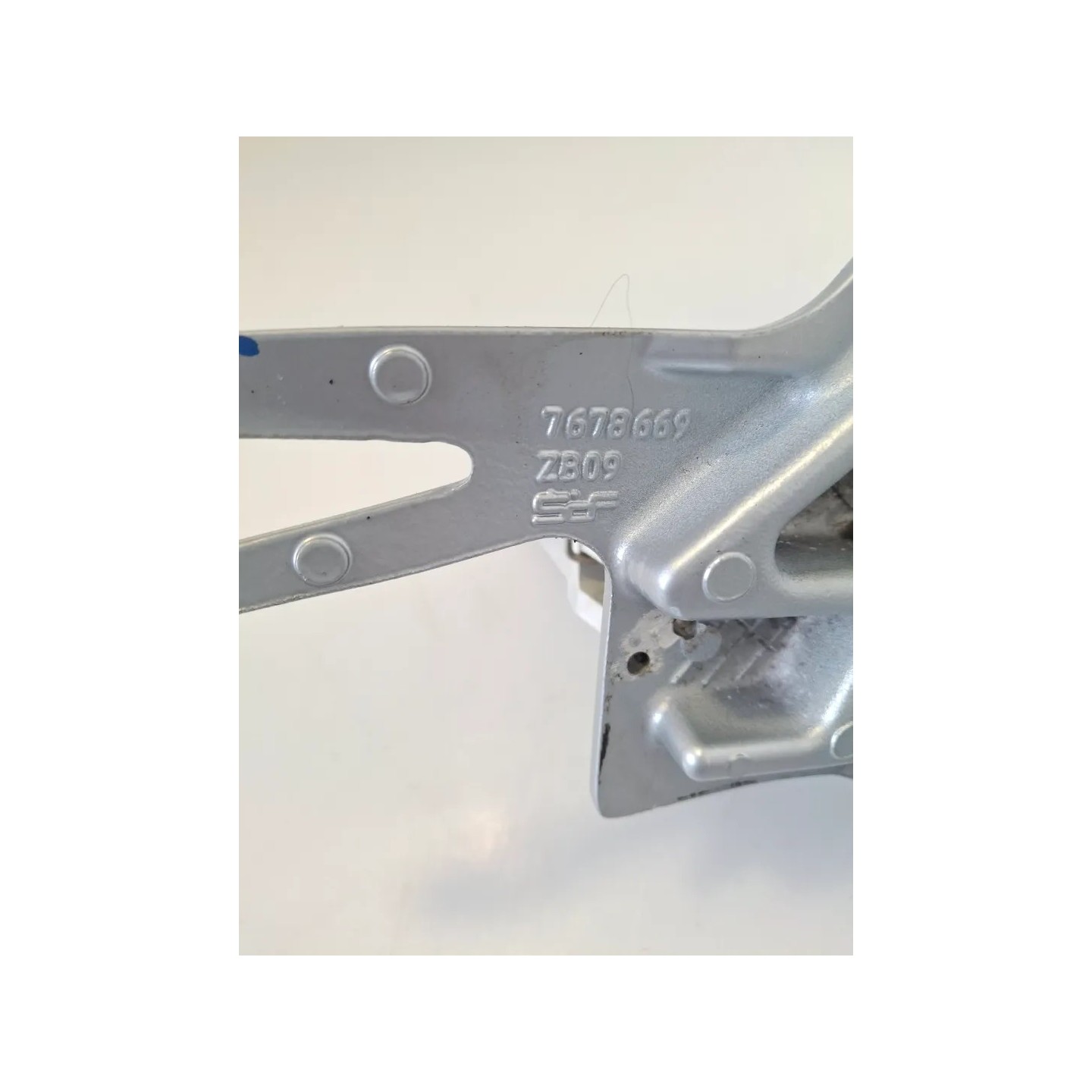 Supporto pedana appoggiapiede anteriore Bmw F 800 R (217) (E3) (09-15) F 800 R Sinistro