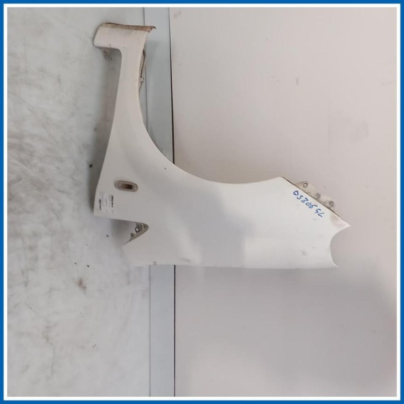 Parafango PARAFANGO ANT. 
sx. 
ant. FIAT Grande Punto