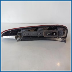 Fanale post. sx. FORD Fiesta V