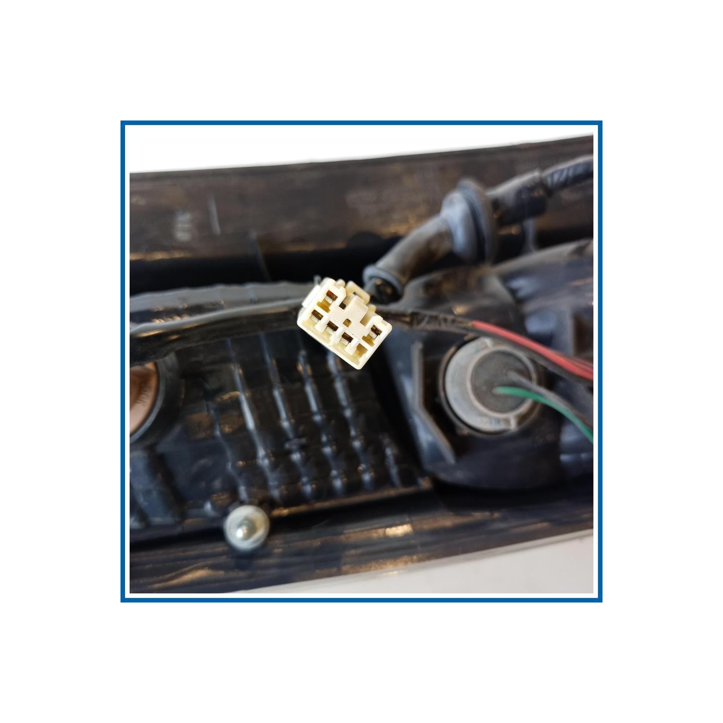 Fanale post. dx. DAIHATSU SIRION 2a Serie (01/05>)