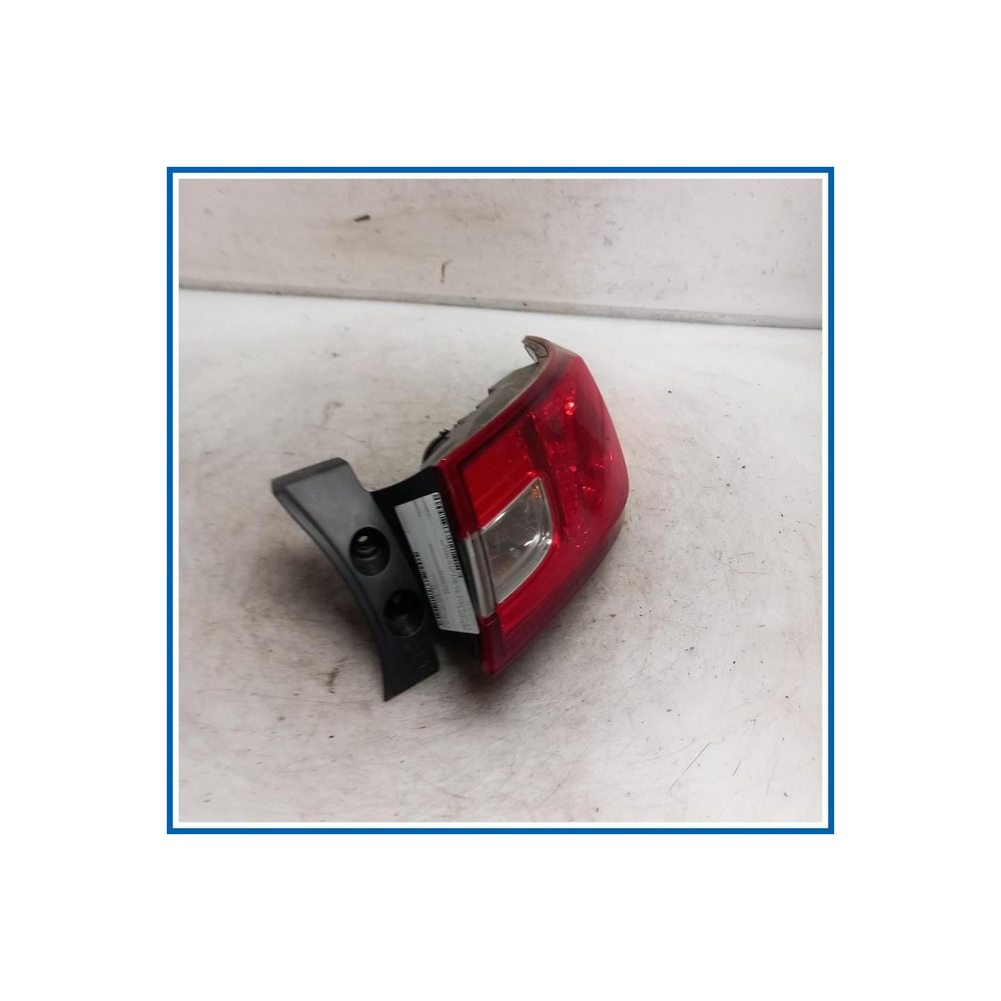 Fanale est. post. dx. RENAULT Clio IV