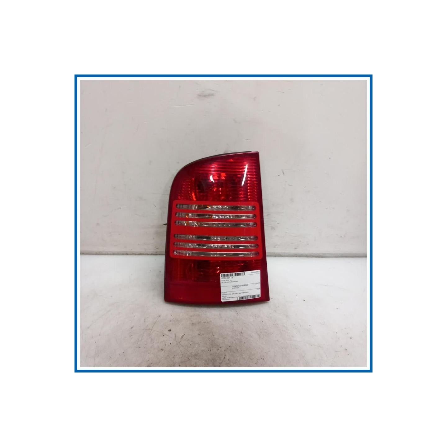 Fanale post. sx. SKODA Octavia 1U5 SW