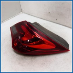 Fanale est. post. dx. OPEL Astra J GTC