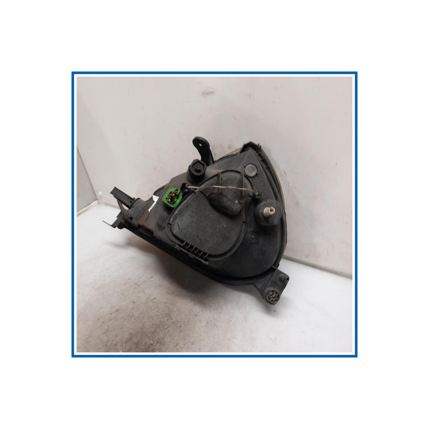 Proiettore ant. dx. FORD KA I