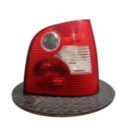 FANALE POST. DX. 037 VOLKSWAGEN POLO (9N) (10/01-03/05)...