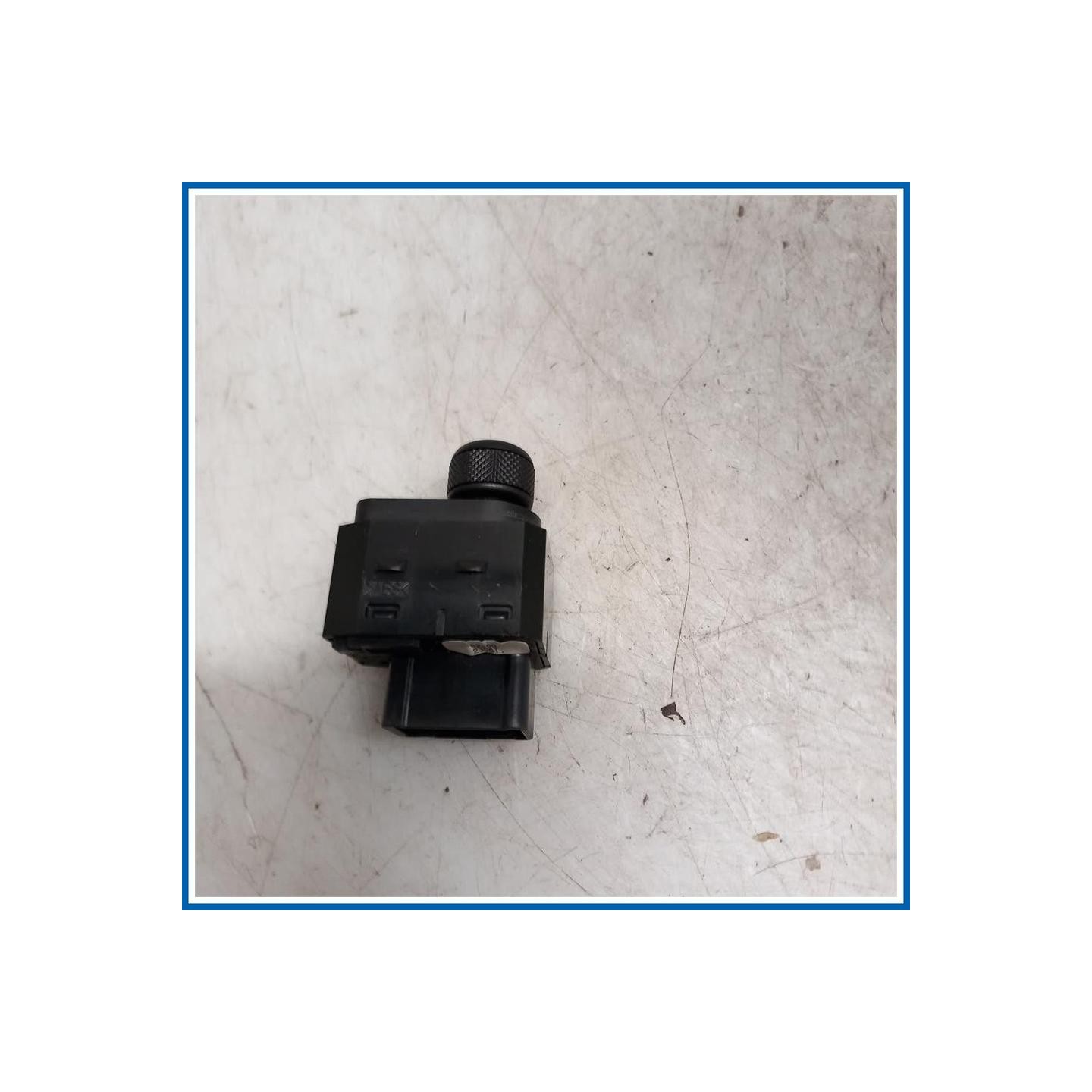 Interruttore regolazione specchio retrovisore est. sx. SUZUKI SX4