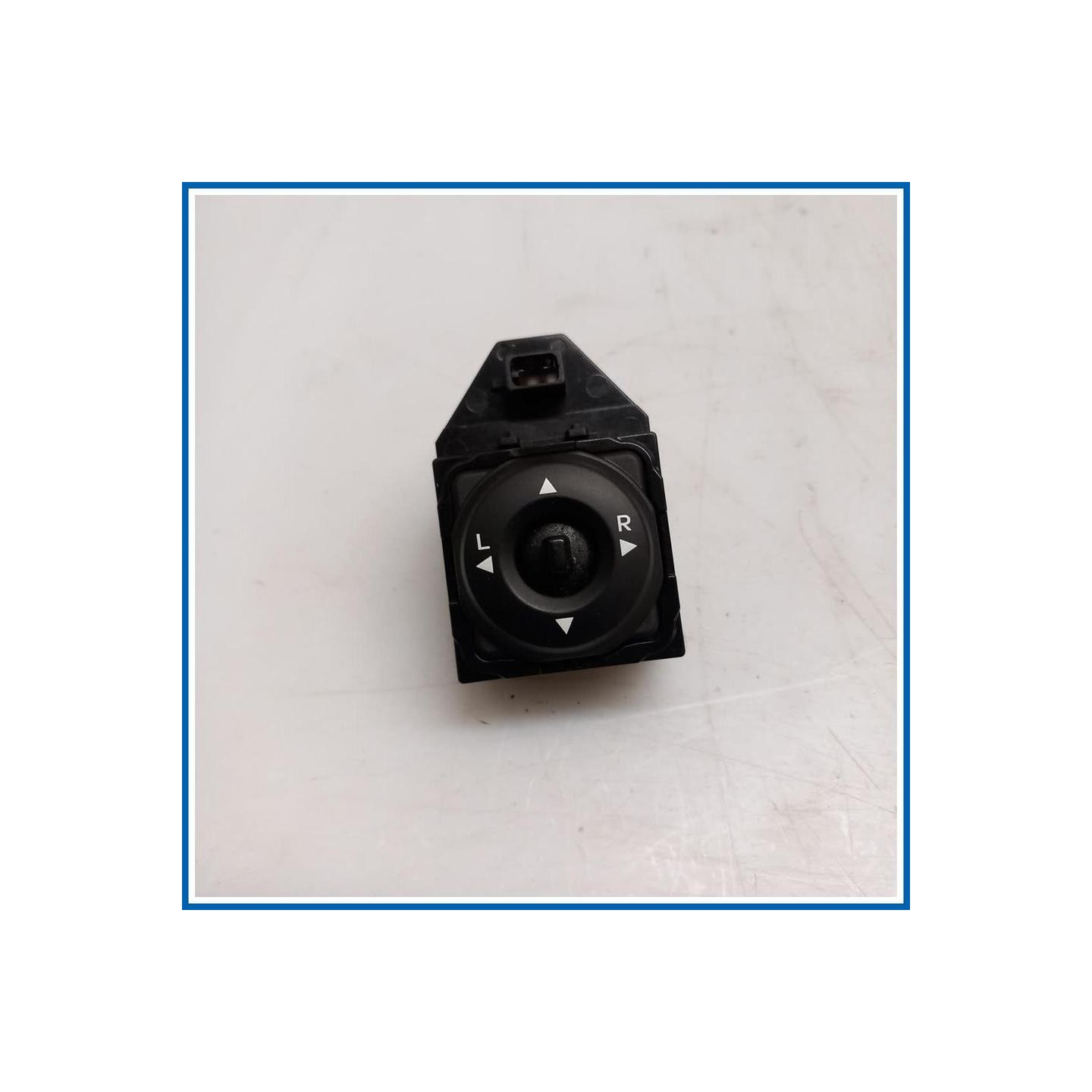 Interruttore regolazione specchio retrovisore est. sx. HYUNDAI ix20