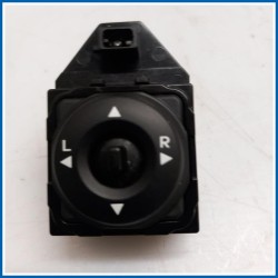 Interruttore regolazione specchio retrovisore est. sx. HYUNDAI ix20