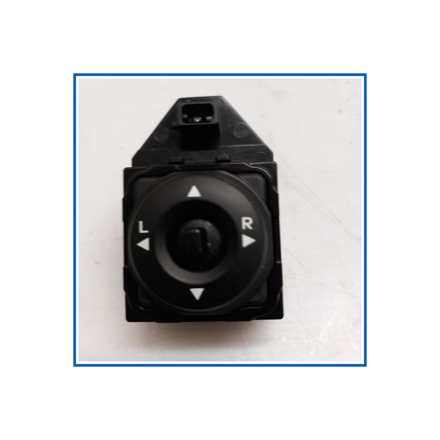 Interruttore regolazione specchio retrovisore est. sx. HYUNDAI ix20