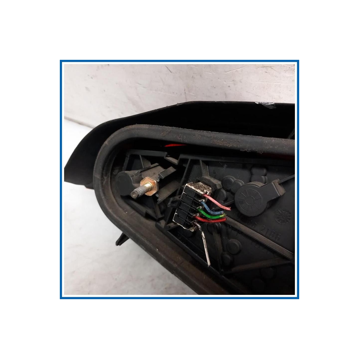 Fanale post. sx. PEUGEOT 106 (09/91>03/96