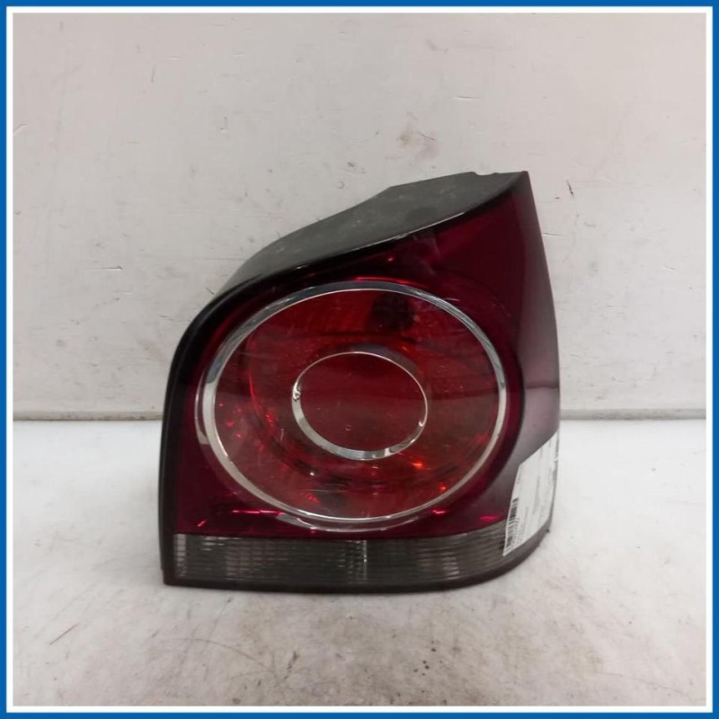 Fanale post. dx. VOLKSWAGEN Polo IV